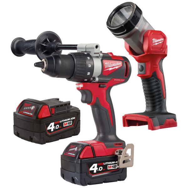 Milwaukee M18 boremaskine og arbejdslampe